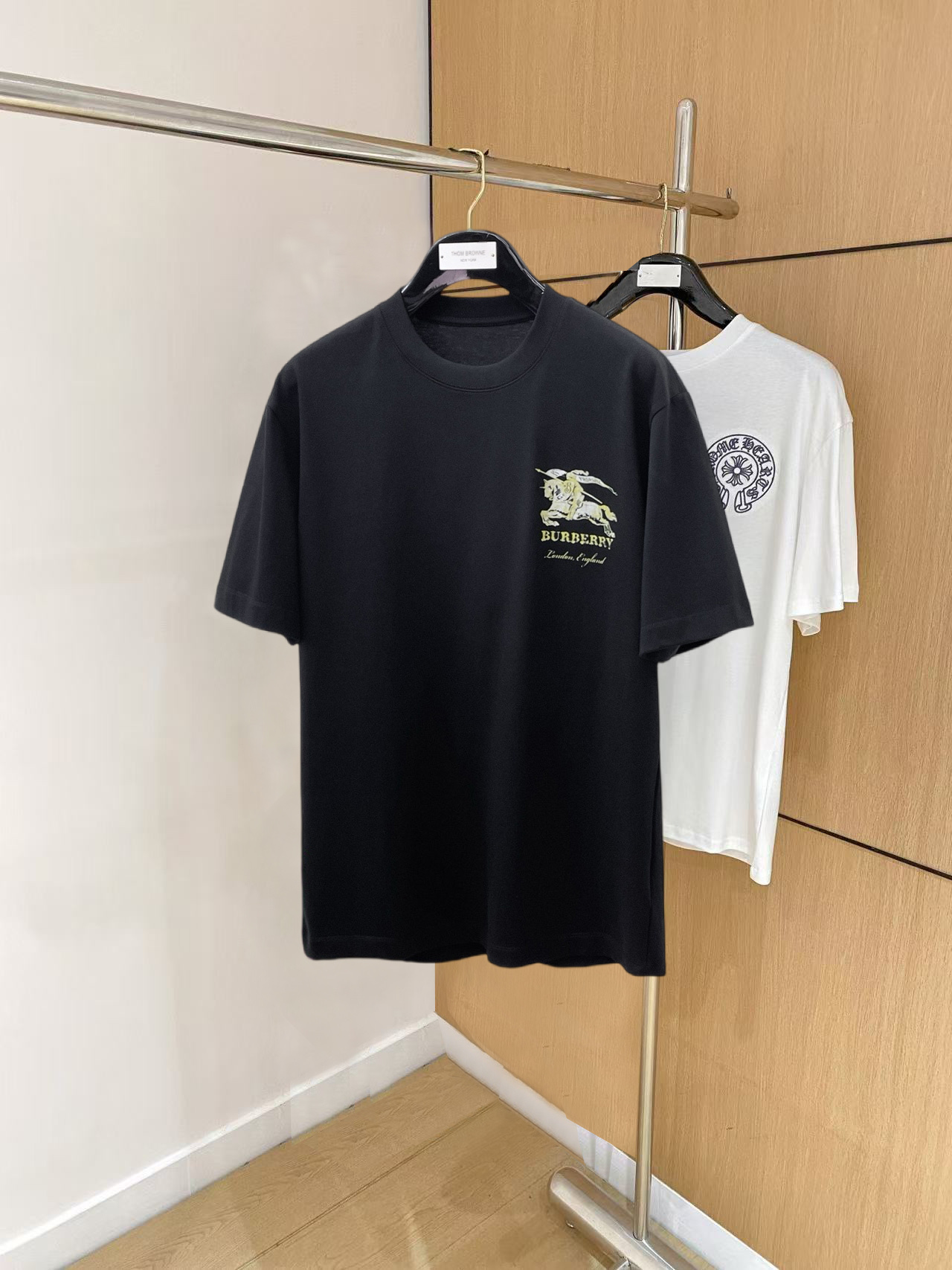 short sleeves